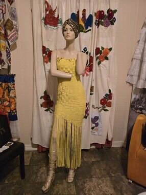Oscar de la Renta Strapless Yellow Fringe Knit Gown